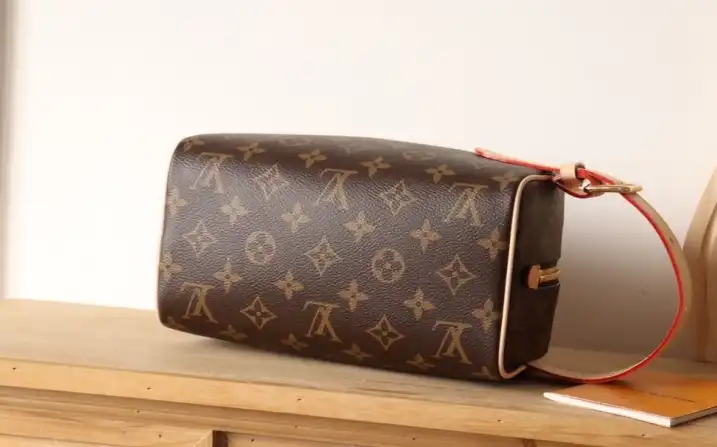 LV Cosmetic Bags 4178F-0121