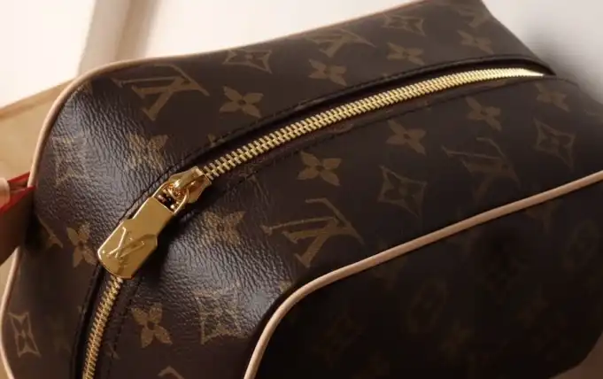 LV Cosmetic Bags 4178F-0121