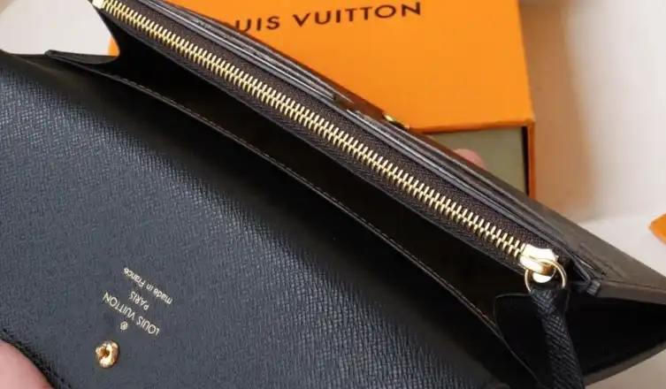 LV Wallets 4178F-0123