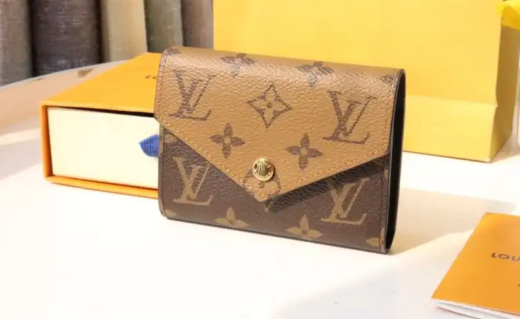 LV Wallets 4178F-0125