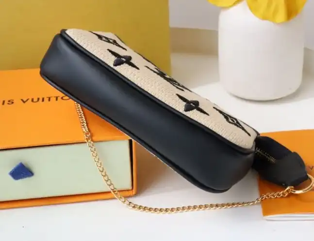 LV Wallets 4178F-0127