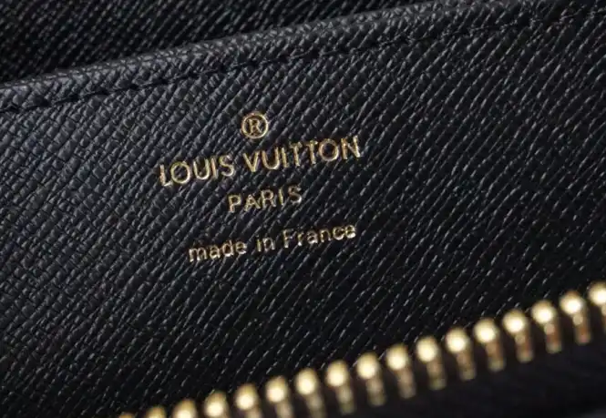 LV Wallets 4178F-0128
