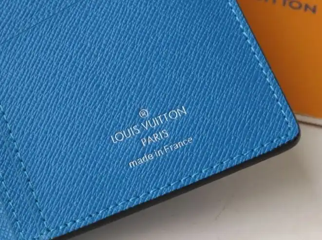 LV Wallets 4178G-0009