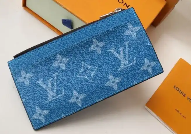 LV Wallets 4178G-0012