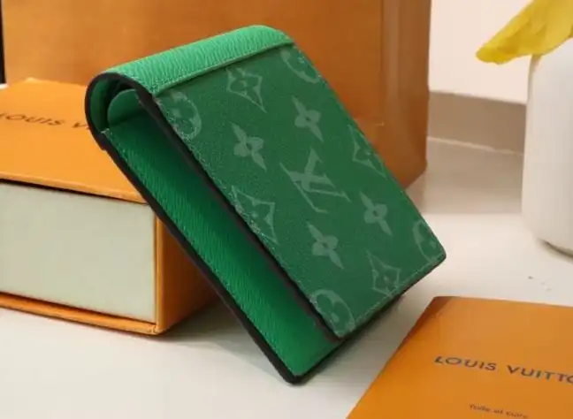 LV Wallets 4178G-0014
