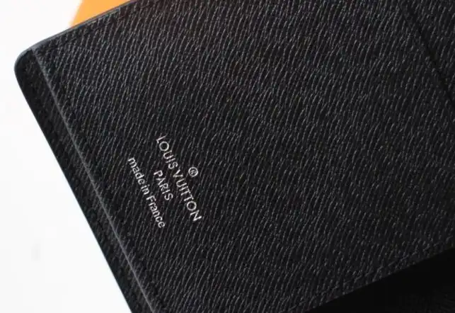 LV Wallets 4178G-0017