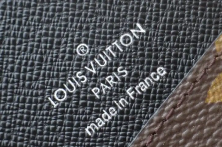 LV Wallets 4178G-0019
