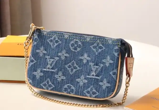 LV Clutch Bags 4178G-0021
