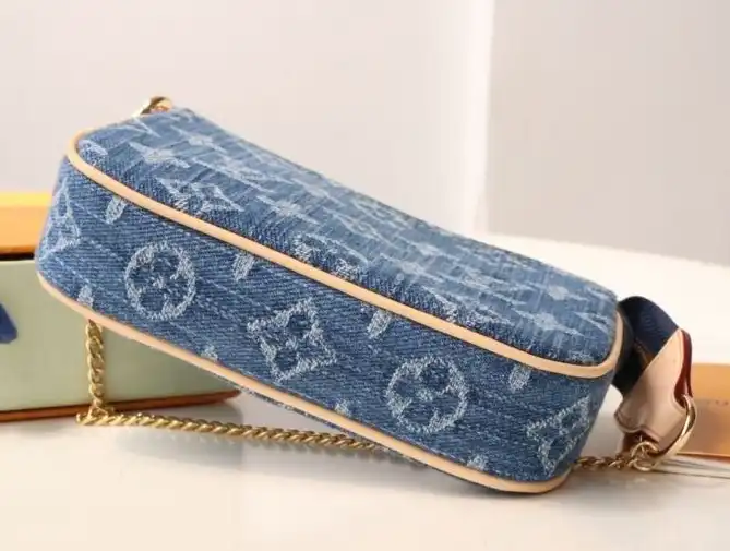 LV Clutch Bags 4178G-0021