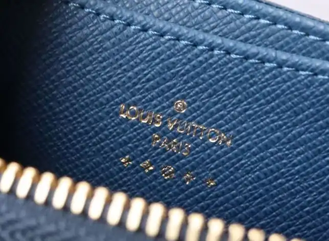 LV Wallets 4178G-0024