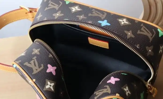 LV Cosmetic Bags 4178G-0029
