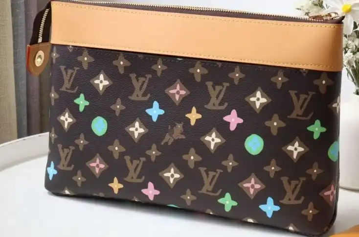 LV Clutch Bags 4178G-0030