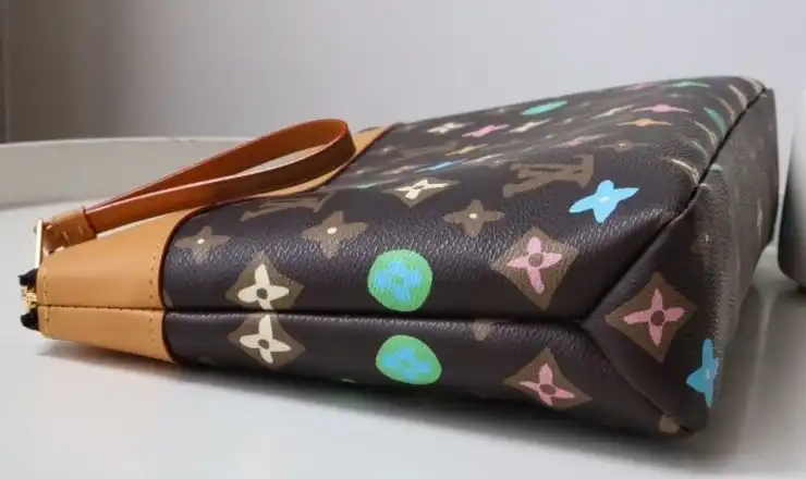 LV Clutch Bags 4178G-0030