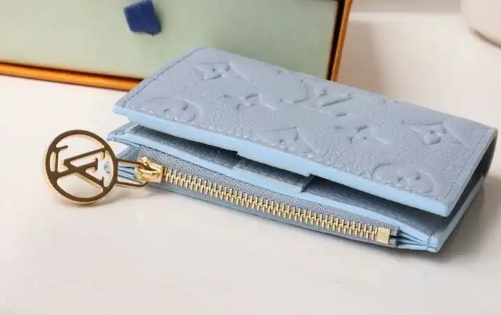 LV Wallets 4178G-0032