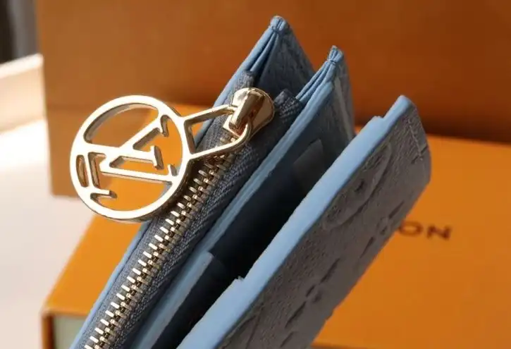 LV Wallets 4178G-0032