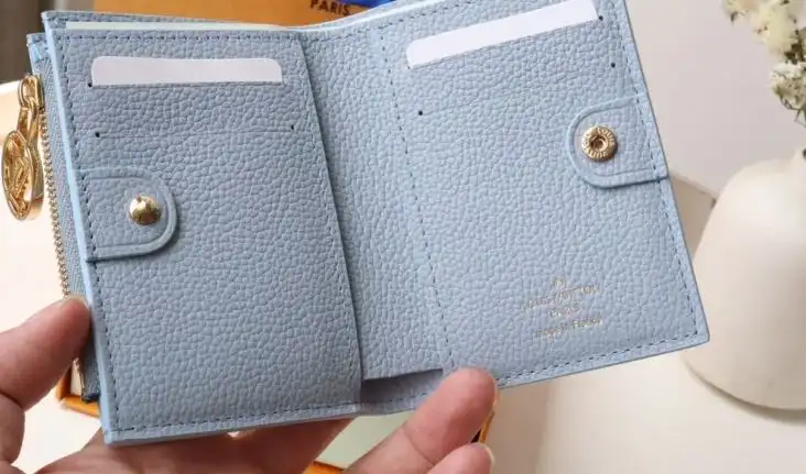 LV Wallets 4178G-0032