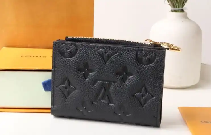 LV Wallets 4178G-0033