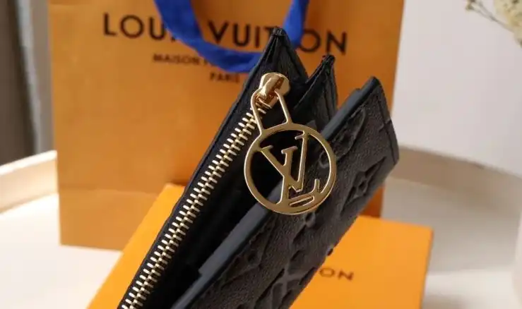 LV Wallets 4178G-0033