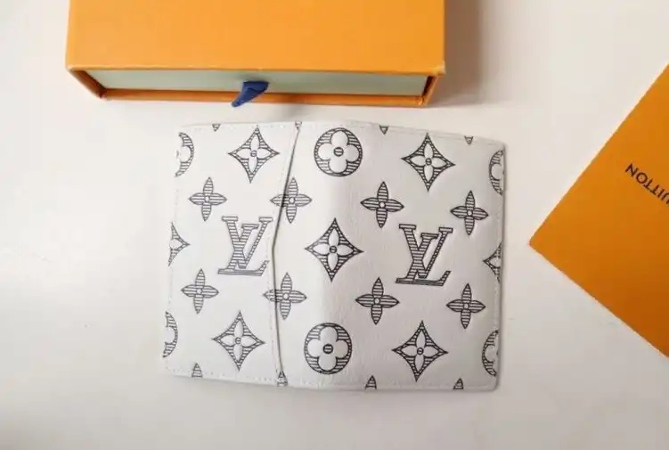 LV Wallets 4178G-0034