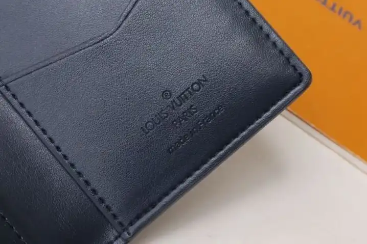 LV Wallets 4178G-0035