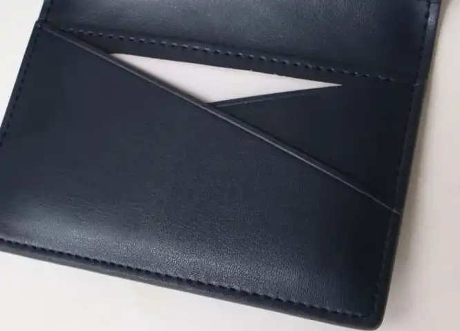 LV Wallets 4178G-0035