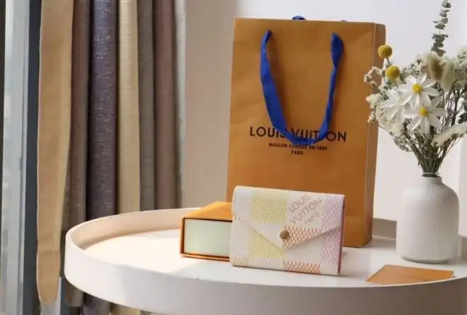 LV Wallets 4178G-0044