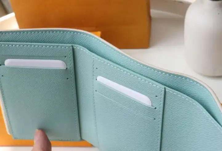 LV Wallets 4178G-0045