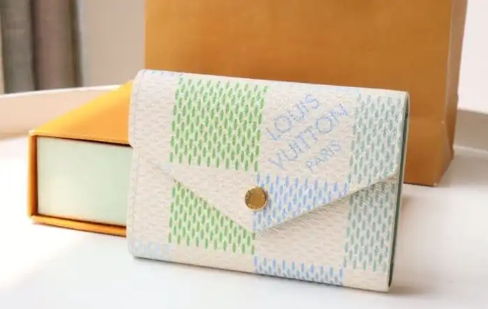LV Wallets 4178G-0045