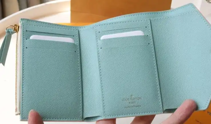 LV Wallets 4178G-0045