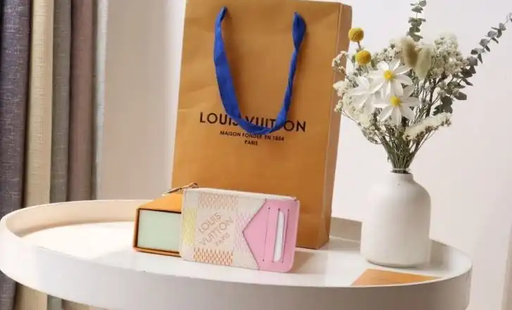 LV Wallets 4178G-0047