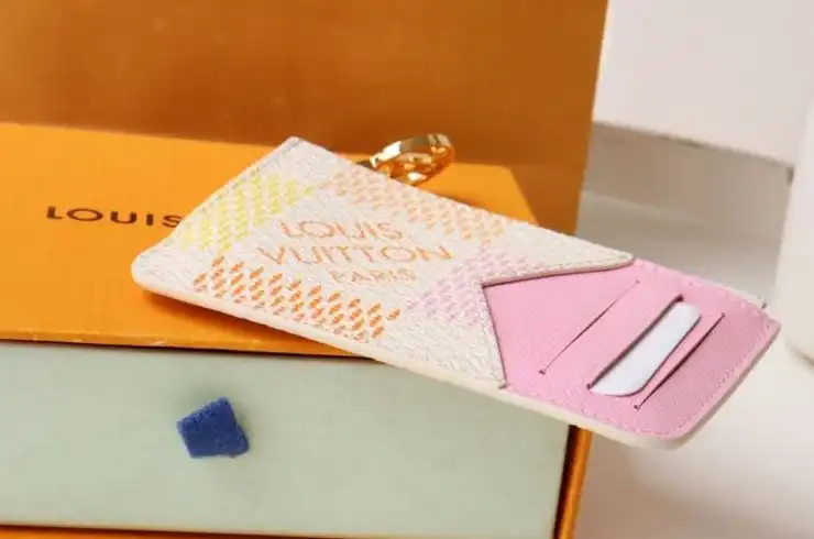LV Wallets 4178G-0047