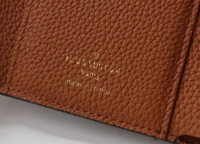 LV Wallets 4178G-0052