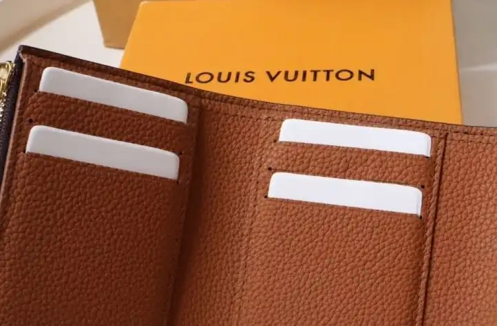LV Wallets 4178G-0052