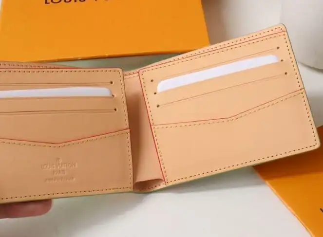 LV Wallets 4178G-0054