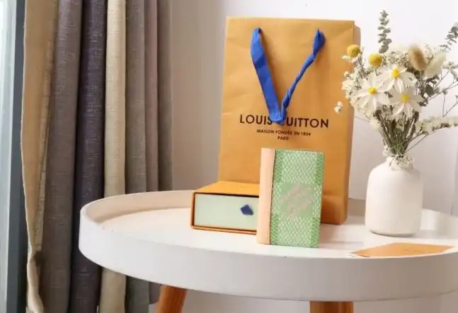 LV Wallets 4178G-0055