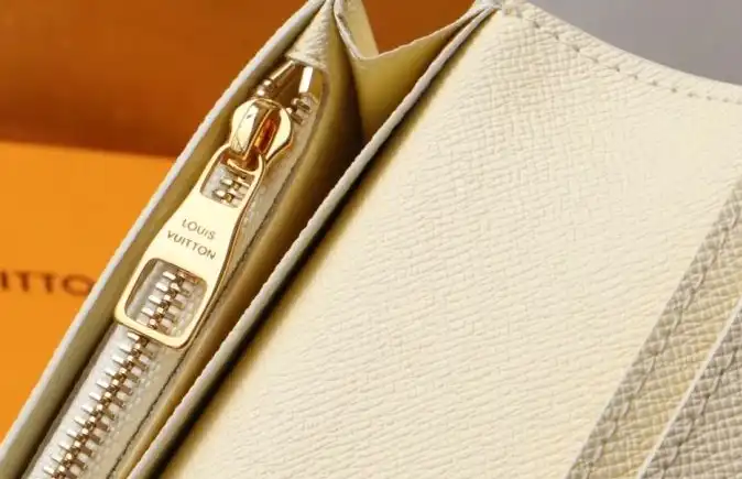 LV Wallets 4178G-0056