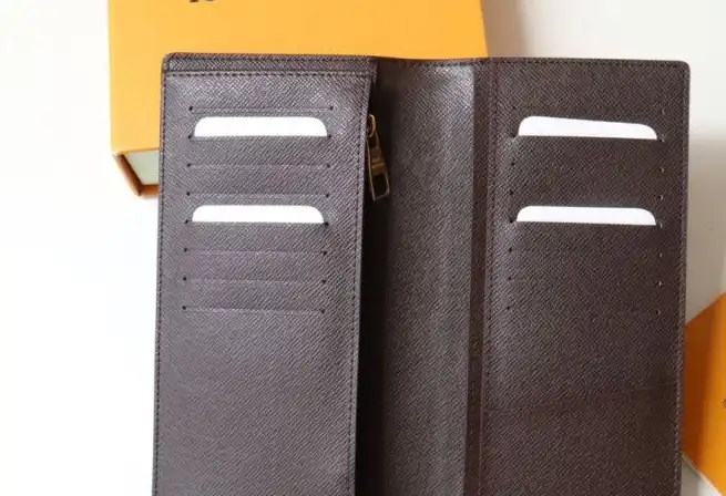 LV Wallets 4178G-0057