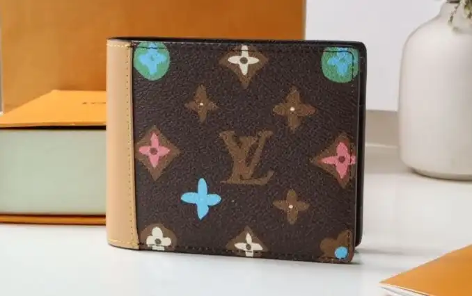 LV Wallets 4178G-0059