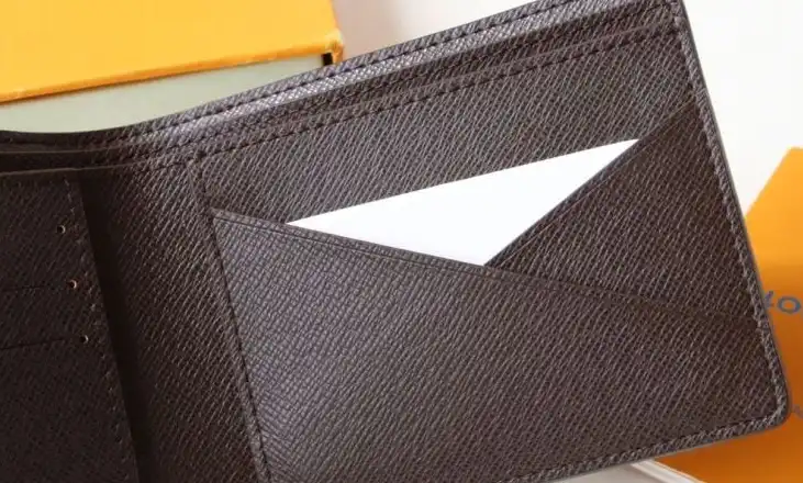 LV Wallets 4178G-0059