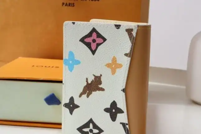LV Wallets 4178G-0061