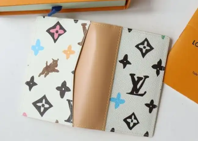 LV Wallets 4178G-0061