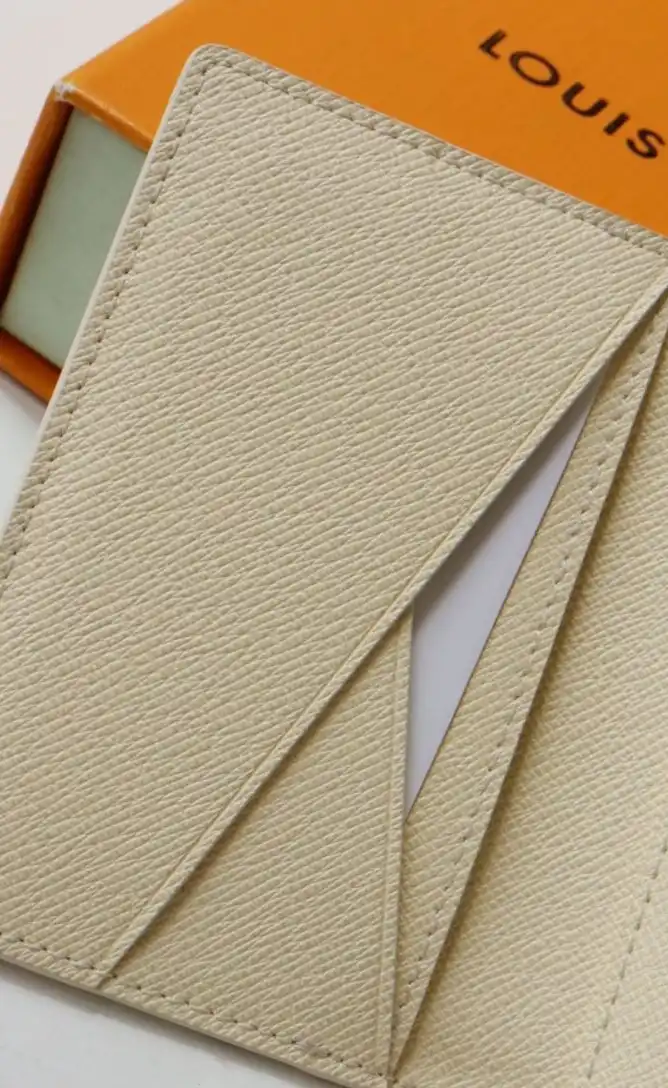 LV Wallets 4178G-0061