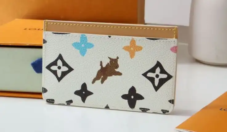 LV Wallets 4178G-0062