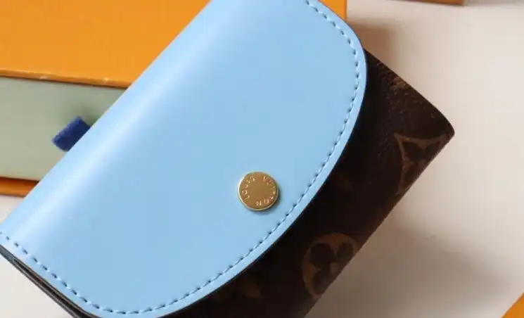 LV Wallets 4178G-0064