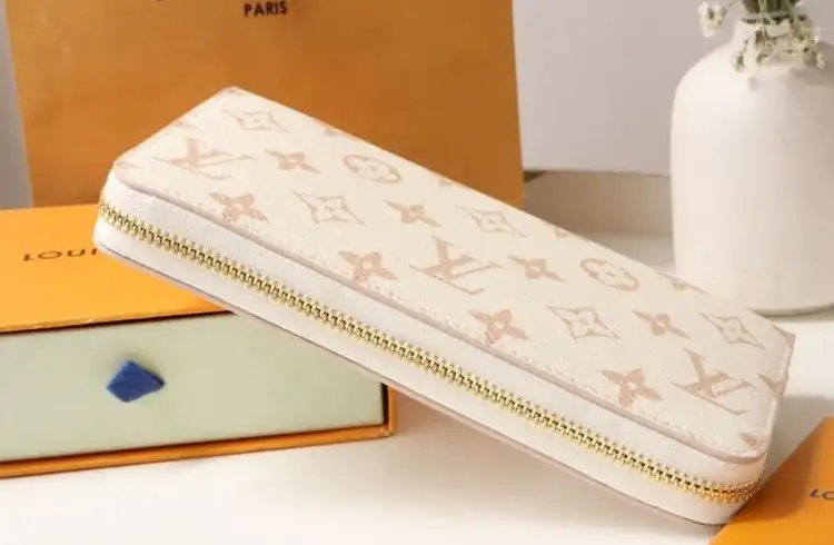 LV Wallets 4178G-0073