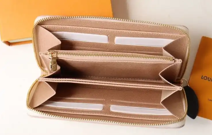 LV Wallets 4178G-0073