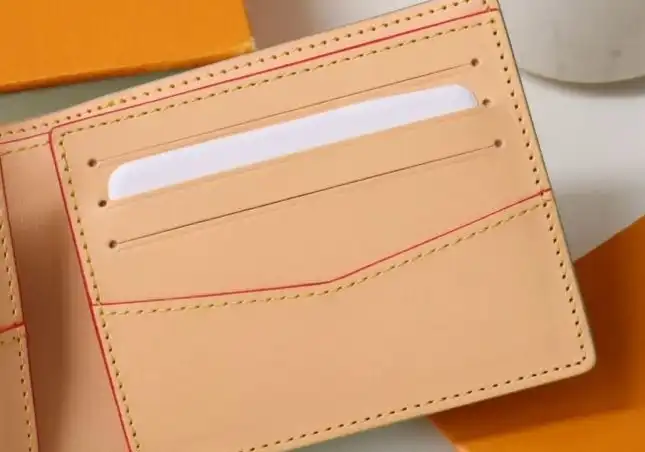 LV Wallets 4178G-0078