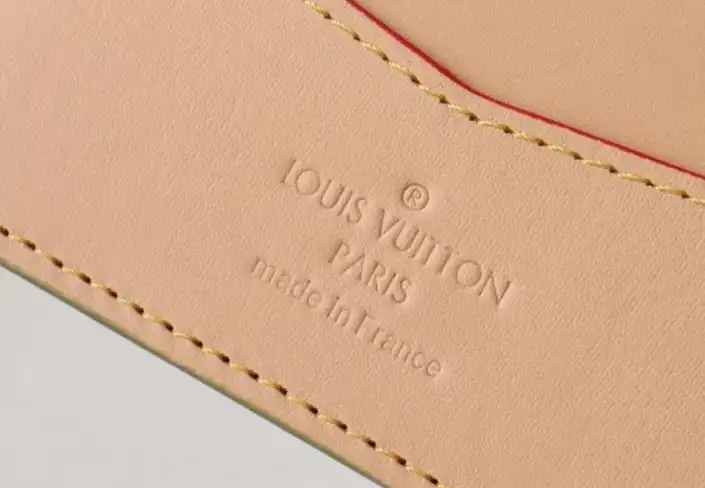 LV Wallets 4178G-0078