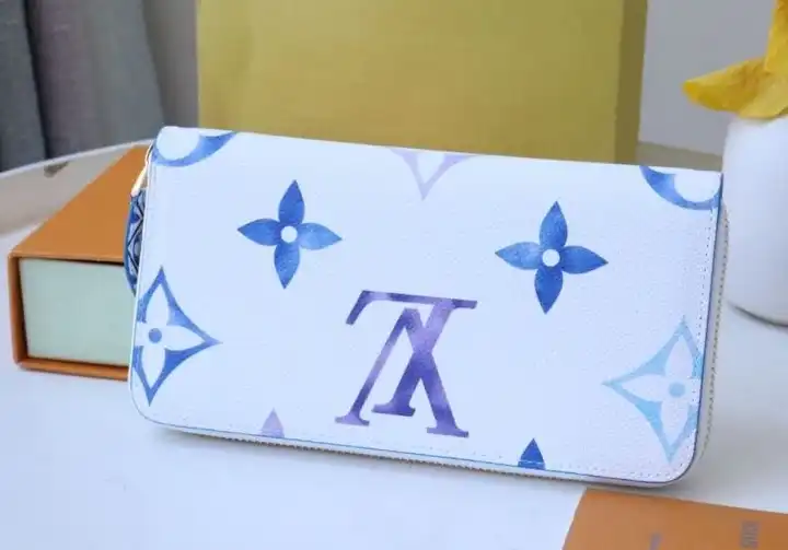 LV Wallets 4178G-0088