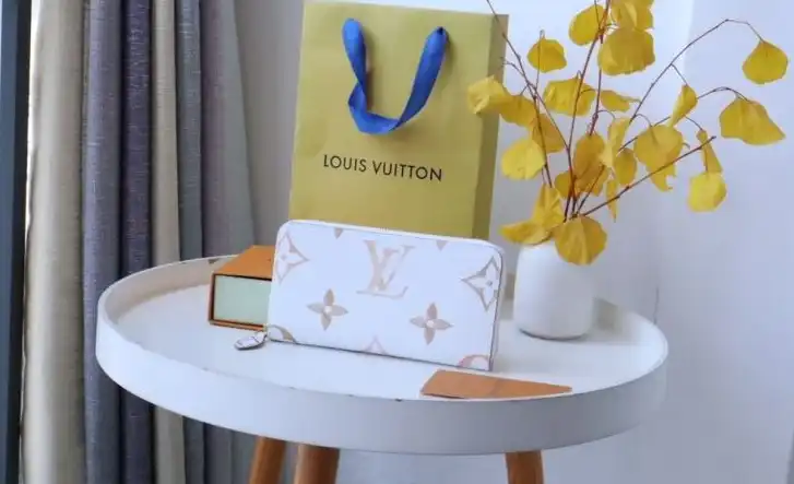 LV Wallets 4178G-0089